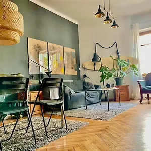 Old Town Krakow! Amazing Location & Character Apartament